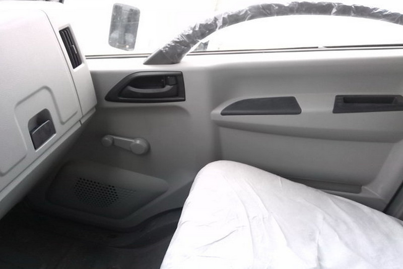 时代汽车 康瑞H2 103马力 4.2米 国五 单排厢式轻卡(BJ5043XXY-L4)