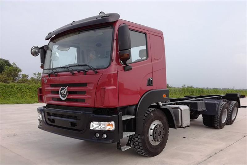 长征汽车 长征 350马力 6x6 国五越野载货汽车底盘(CZ2257SU455)