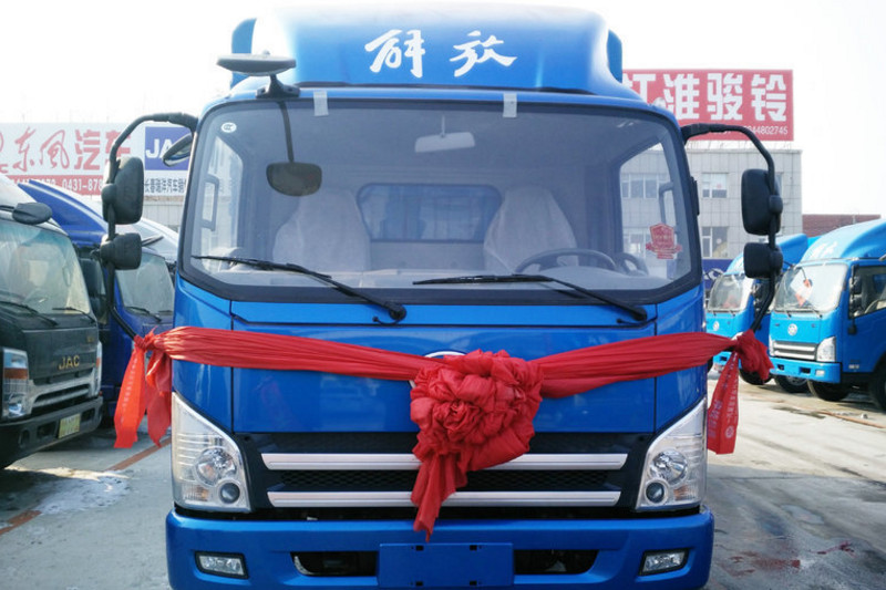 一汽解放轻卡 虎V 95马力 4X2 4.2米 国五单排仓栅载货车(潍柴)(CA5047CCYP40K50L1E5A84-1)