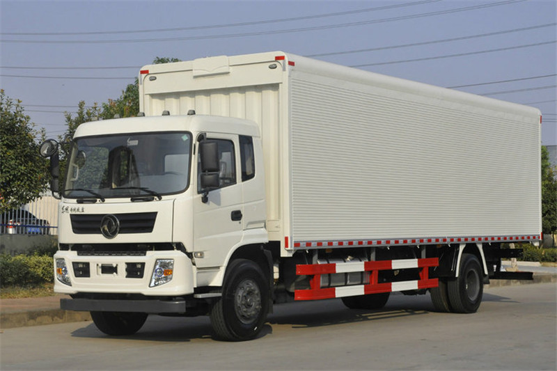东风 专底系列 210马力 4X2 9.6米 国五排半厢式载货车(EQ5180XXYGD5D)