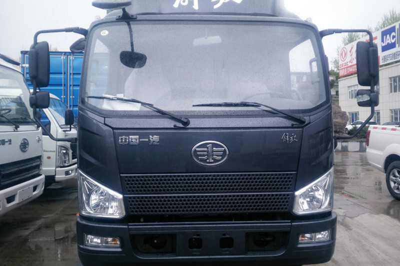 一汽解放轻卡 J6F 150马力 4X2 3.8米 国五排半仓栅式轻卡(CA5046CCYP40K2L1E5A84-1)
