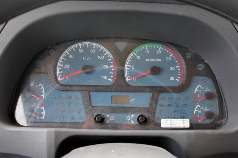 陕汽商用车 轩德X6中卡 轻量化版 220马力 4X2 6.8米 国五 栏板载货车(SX1168GP5)