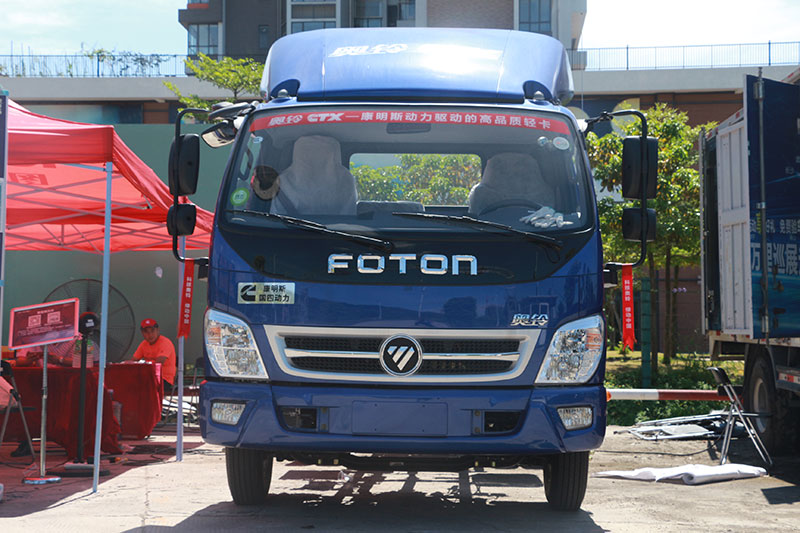 福田 奥铃CTX 156马力 5.2米 4X2 国五排半厢式轻卡(BJ5069XXY-FH)