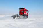 江铃重卡玩转-40℃的冰雪世界